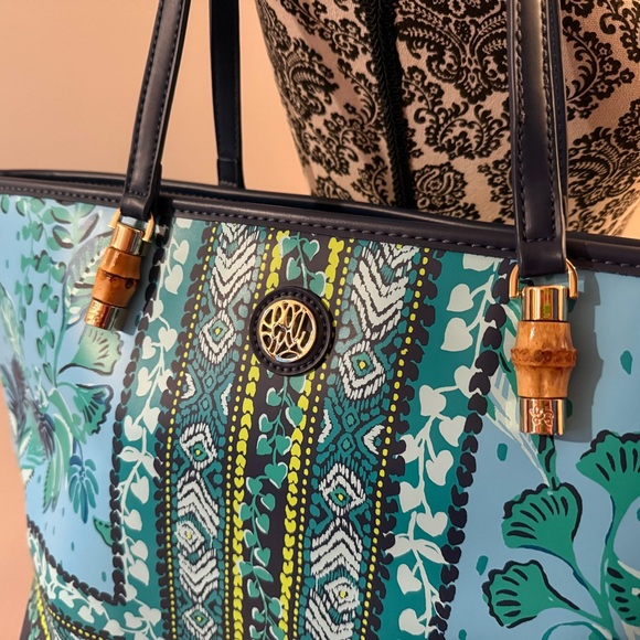 Lilly Pulitzer tote - Picture 3 of 4